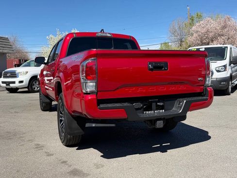 Used 2023 Toyota Tacoma TRD Sport image 9