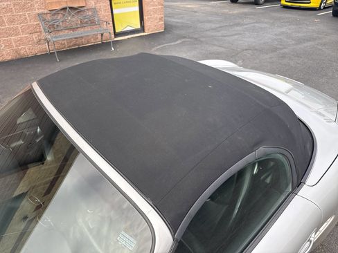 Used 2005 Porsche Boxster image 28