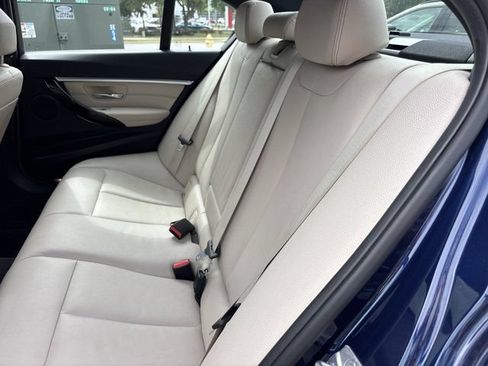 Used 2017 BMW 330i Sedan RWD image 14
