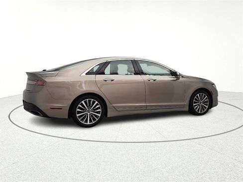 Used 2019 Lincoln MKZ Reserve image 8