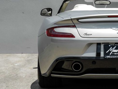 Used 2016 Aston Martin Vanquish Volante RWD image 40
