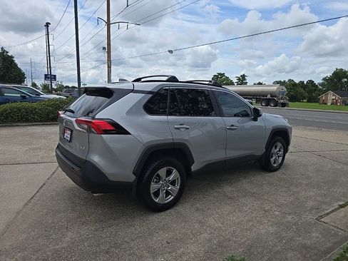 Used 2023 Toyota RAV4 XLE w/ Convenience Package FWD image 16