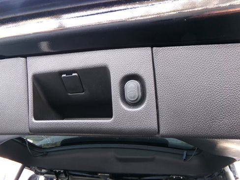 Used 2020 GMC Yukon SLT image 41