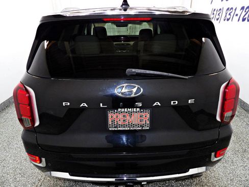 Used 2020 Hyundai Palisade Limited w/ Winter Weather Package FWD image 5