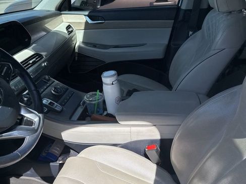Used 2021 Hyundai Palisade Limited image 9
