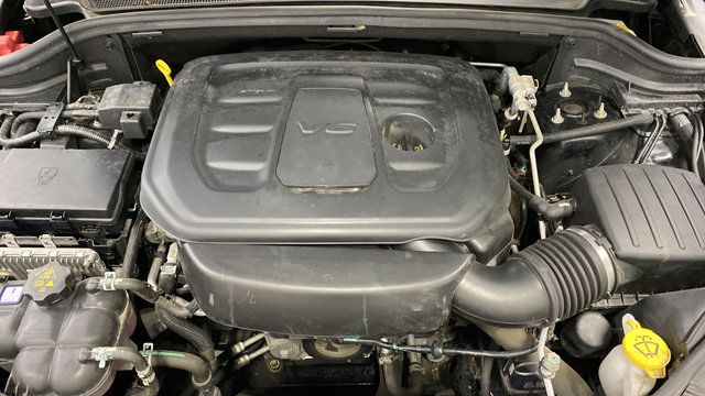 Used 2020 Jeep Grand Cherokee Altitude AWD/4WD image 28