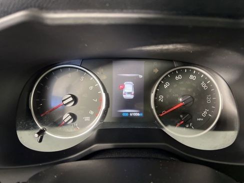 Used 2022 Toyota RAV4 XLE image 19