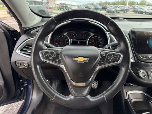 Used 2016 Chevrolet Malibu LT image 18