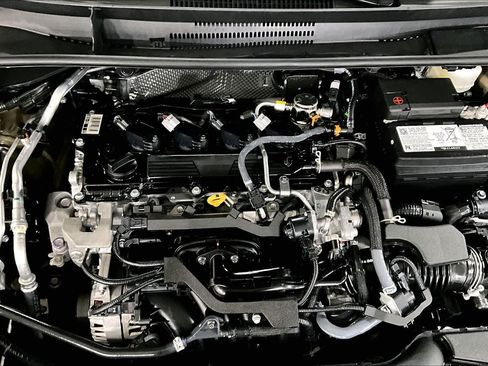Certified 2025 Toyota Corolla LE FWD image 33