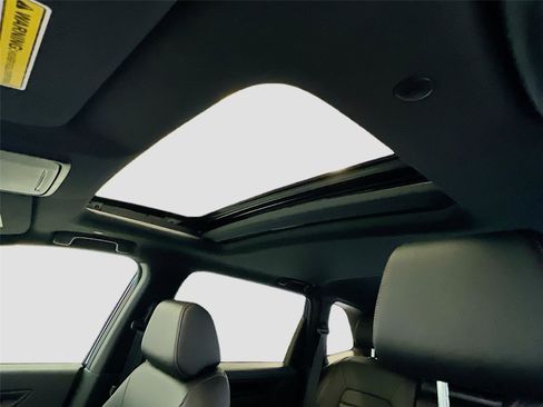 Used 2025 Honda CR-V Sport-L image 6