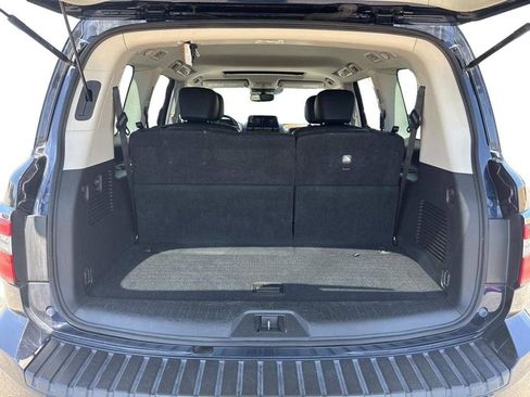 Used 2023 Nissan Armada SL w/ Captain's Chairs Package image 4