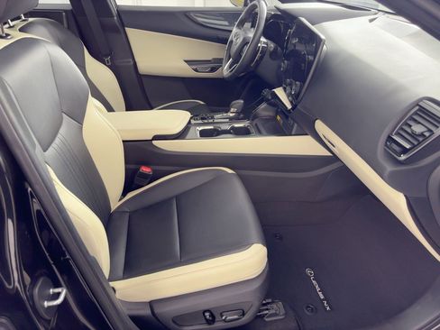 Used 2024 Lexus NX 350 NX 350 Premium image 31