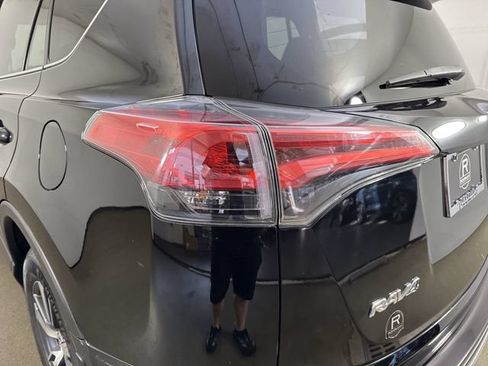 Used 2016 Toyota RAV4 XLE AWD/4WD image 30