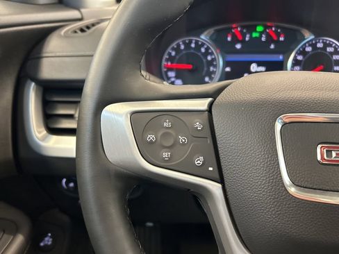 Used 2023 GMC Terrain SLT AWD/4WD image 17