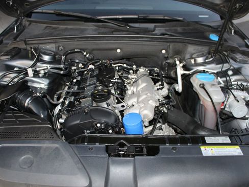 Used 2016 Audi A4 2.0T Premium Plus w/ Technology Package image 28