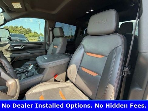 Used 2025 GMC Sierra 2500 AT4 AWD/4WD image 9