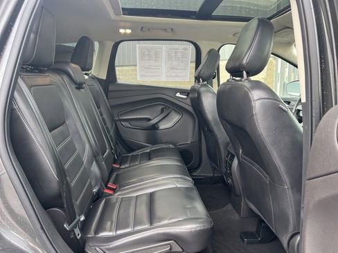 Used 2019 Ford Escape SEL image 13
