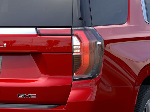 New 2026 GMC Yukon Denali w/ Advanced Technology Package AWD/4WD image 35