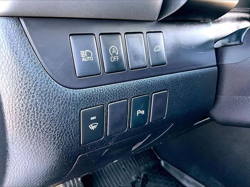 Used 2018 Toyota Highlander Limited image 33