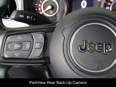 Used 2025 Jeep Wrangler Unlimited Sport AWD/4WD image 8