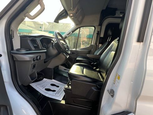 Used 2023 Ford Transit 250 Medium Roof AWD w/ Load Area Protection Package image 18