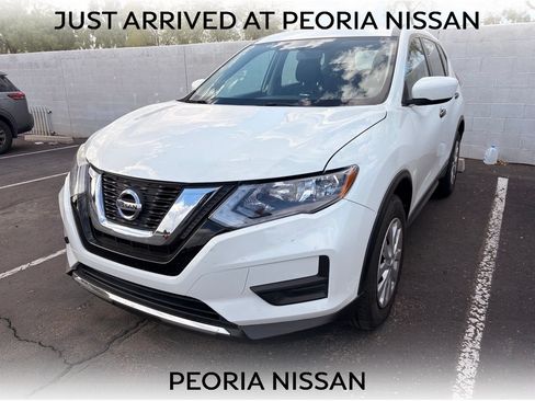 Used 2017 Nissan Rogue S AWD/4WD image 1