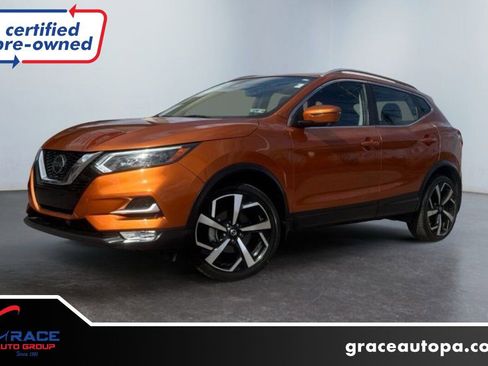 Used 2022 Nissan Rogue Sport SL w/ Premium Package image 1