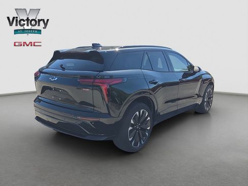 Used 2024 Chevrolet Blazer EV RS AWD/4WD image 17