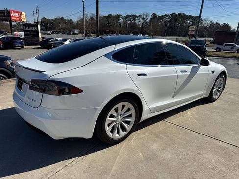 Used 2019 Tesla Model S Performance image 7