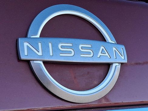 Used 2022 Nissan Armada Platinum w/ Captain's Chairs Package image 32