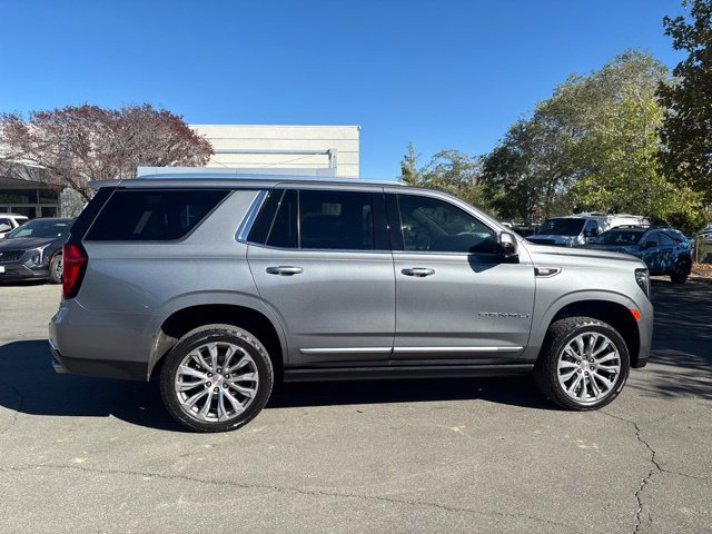 Used 2021 GMC Yukon Denali w/ Denali Ultimate Package AWD/4WD image 9