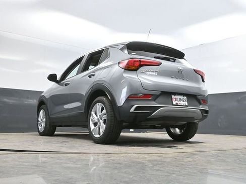 Used 2025 Buick Encore GX Preferred AWD/4WD image 46