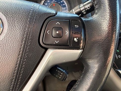Used 2015 Toyota Sienna XLE AWD/4WD image 15