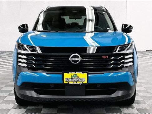 Used 2025 Nissan Kicks SR w/ SR Premium Package FWD image 4