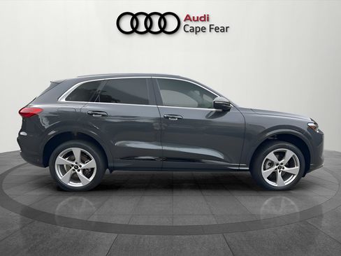 Used 2025 Audi Q5 Premium Plus w/ Premium Plus AWD/4WD image 6