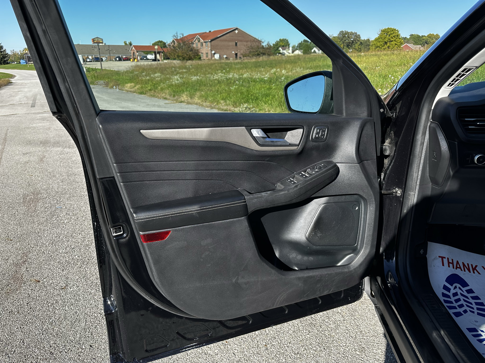 Used 2021 Ford Escape SEL w/ Technology Package AWD/4WD image 8