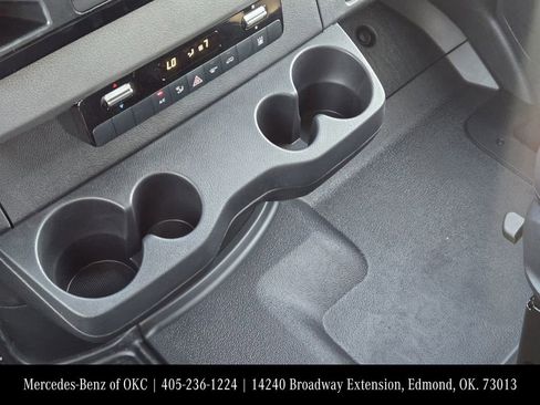 New 2024 Mercedes-Benz eSprinter 170 Cargo image 20