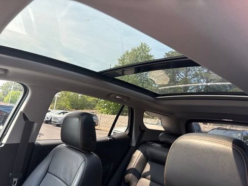 Used 2020 GMC Terrain SLT w/ Preferred Package FWD image 12