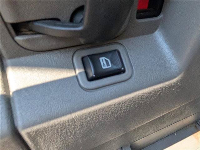 Used 2021 Chevrolet Express 3500 w/ Driver Convenience Package RWD image 24