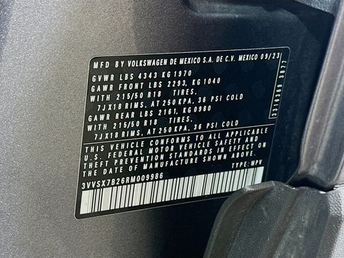 Used 2024 Volkswagen Taos SE image 29