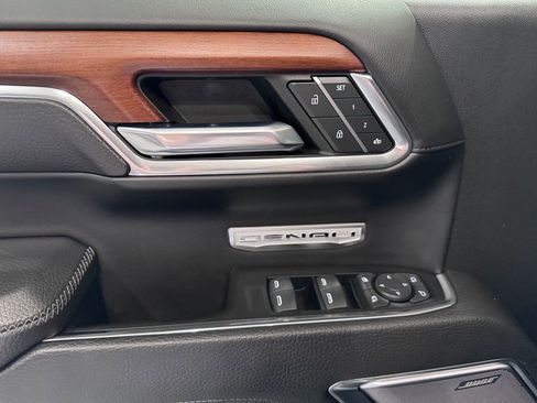 Used 2023 GMC Sierra 1500 Denali w/ Denali Reserve Package image 24