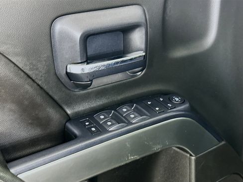 Used 2019 Chevrolet Silverado 1500 LT RWD image 15