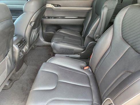 Used 2024 Hyundai Palisade SEL w/ Premium Package FWD image 19