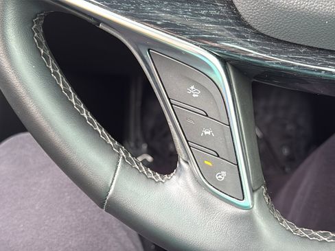 Certified 2025 Cadillac XT5 Premium Luxury image 17