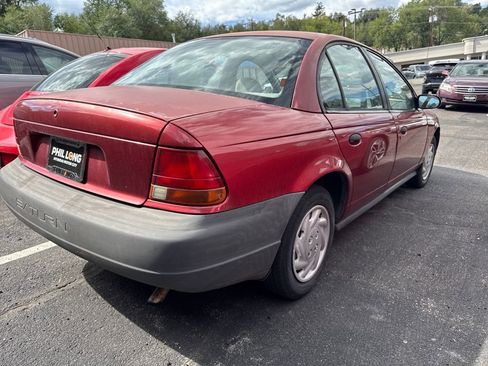 Used 1997 Saturn S-Series SL image 14