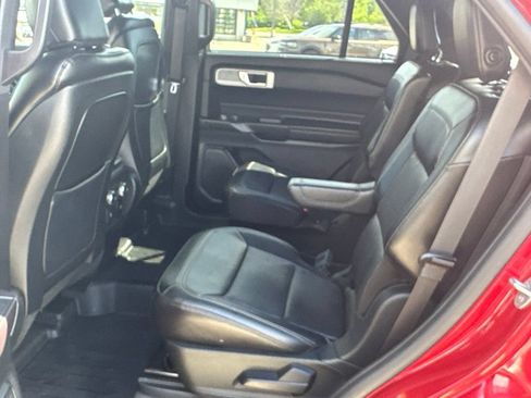 Used 2020 Ford Explorer Limited AWD/4WD image 35