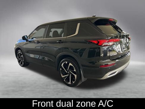 Used 2023 Mitsubishi Outlander SE FWD image 4