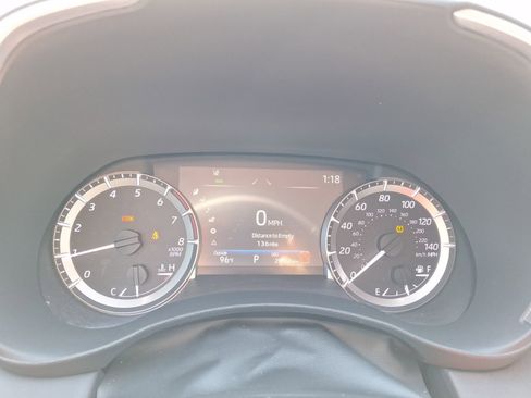 Used 2024 Toyota Highlander LE image 20