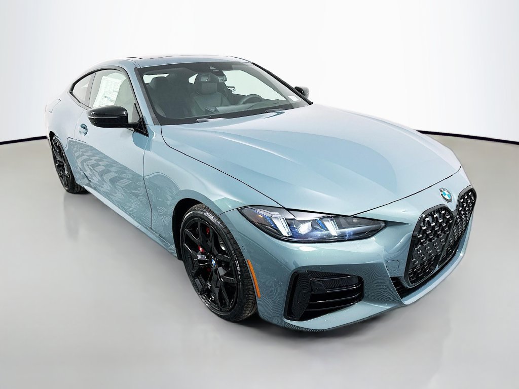 Used 2026 BMW 430i Coupe w/ M Sport Package RWD image 3