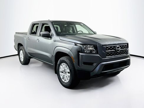 Used 2023 Nissan Frontier SV w/ Technology Package AWD/4WD image 3